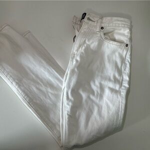 Women’s white Gap jeans size 29/30 slim #C14